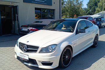 Mercedes-Benz C63 AMG Coupe !! 6.2 V8 !! Japonia !! autaniszowe